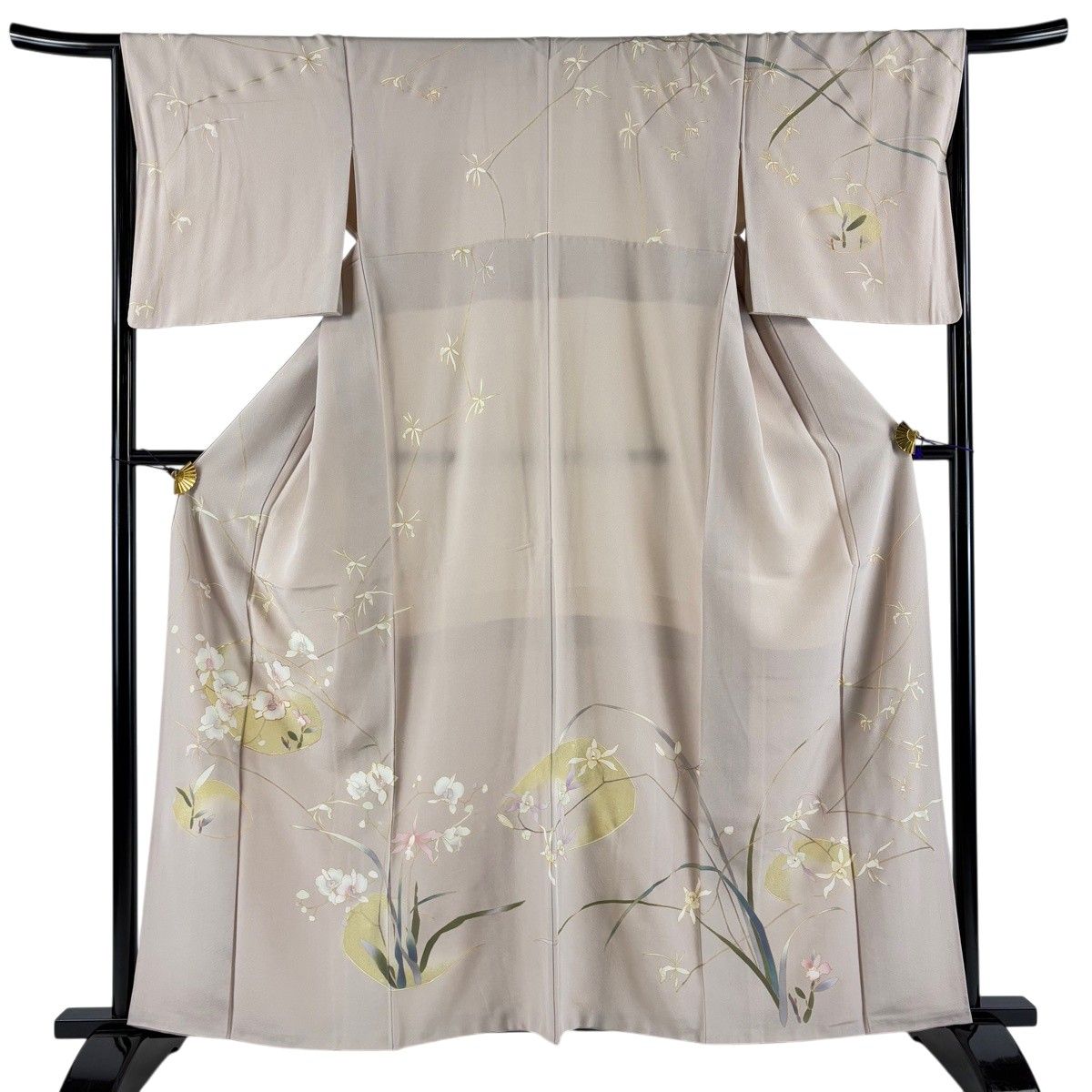 訪問着 身丈159cm 裄丈68cm L 袷 蘭 草花 金糸 金彩 ピンクベージュ 正絹 秀品 【中古】