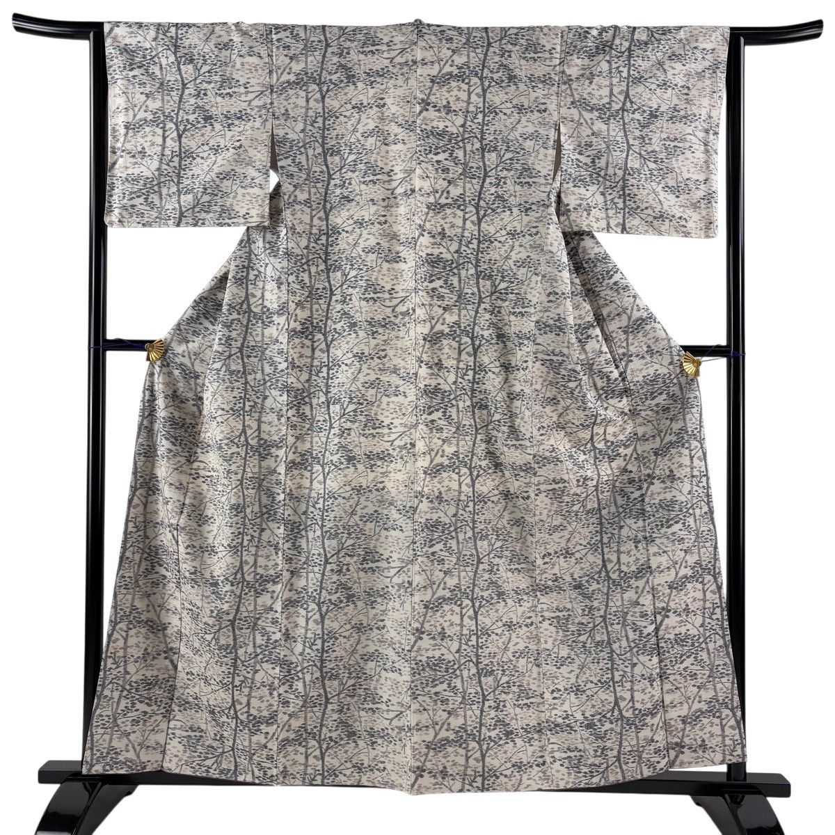 紬 身丈158.5cm 裄丈63.5cm S 袷 樹木 クリーム 正絹 秀品 【中古】