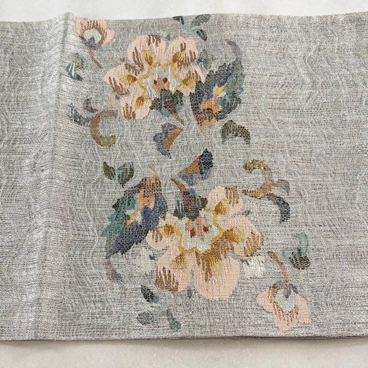 美品】 袋帯 秀品 草花 金銀糸 箔 灰色 お太鼓柄 正絹 【中古】 - メルカリ