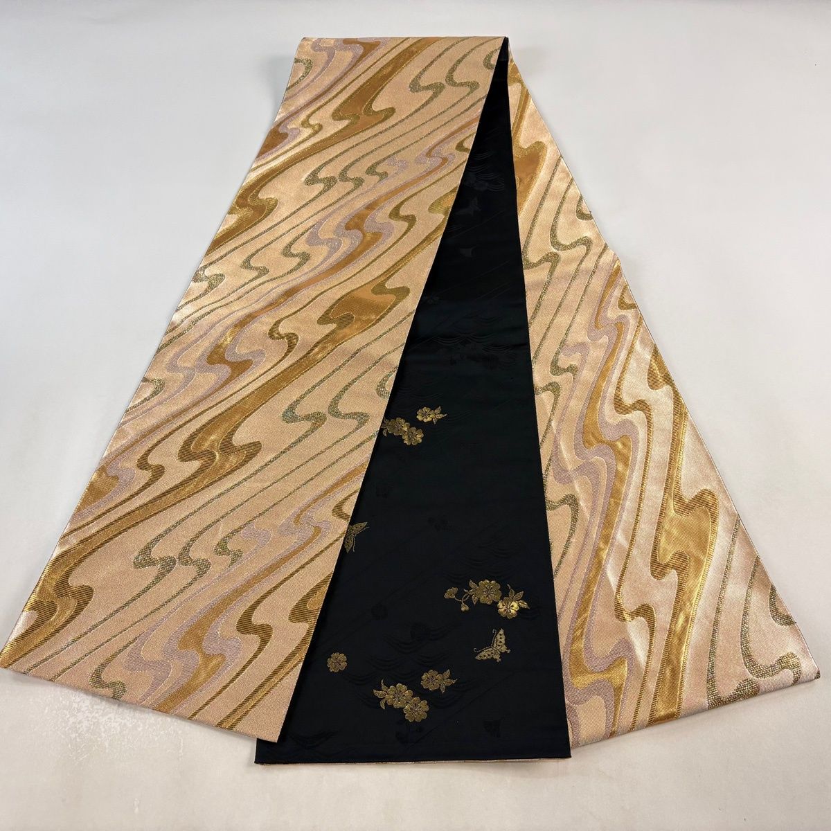 美品】 袋帯 秀品 霞 金糸 箔 ピンクベージュ 全通 正絹 【中古