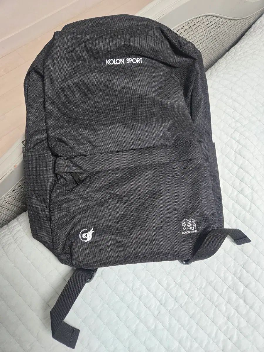 KOLON SPORT ブラック バックパック バッグ