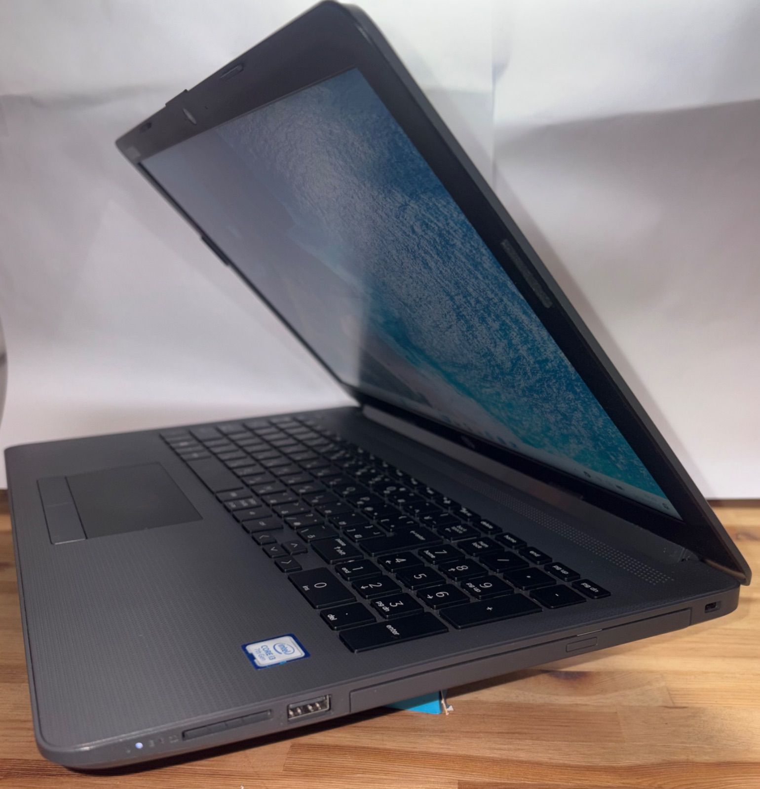 i3 8100/SSD 250G/Office搭載/DVD-RW搭載/Win11 Lenovo ミニPC M720Q/Core i3-8100T/Win11 Pro/MS Office 2024/wifi