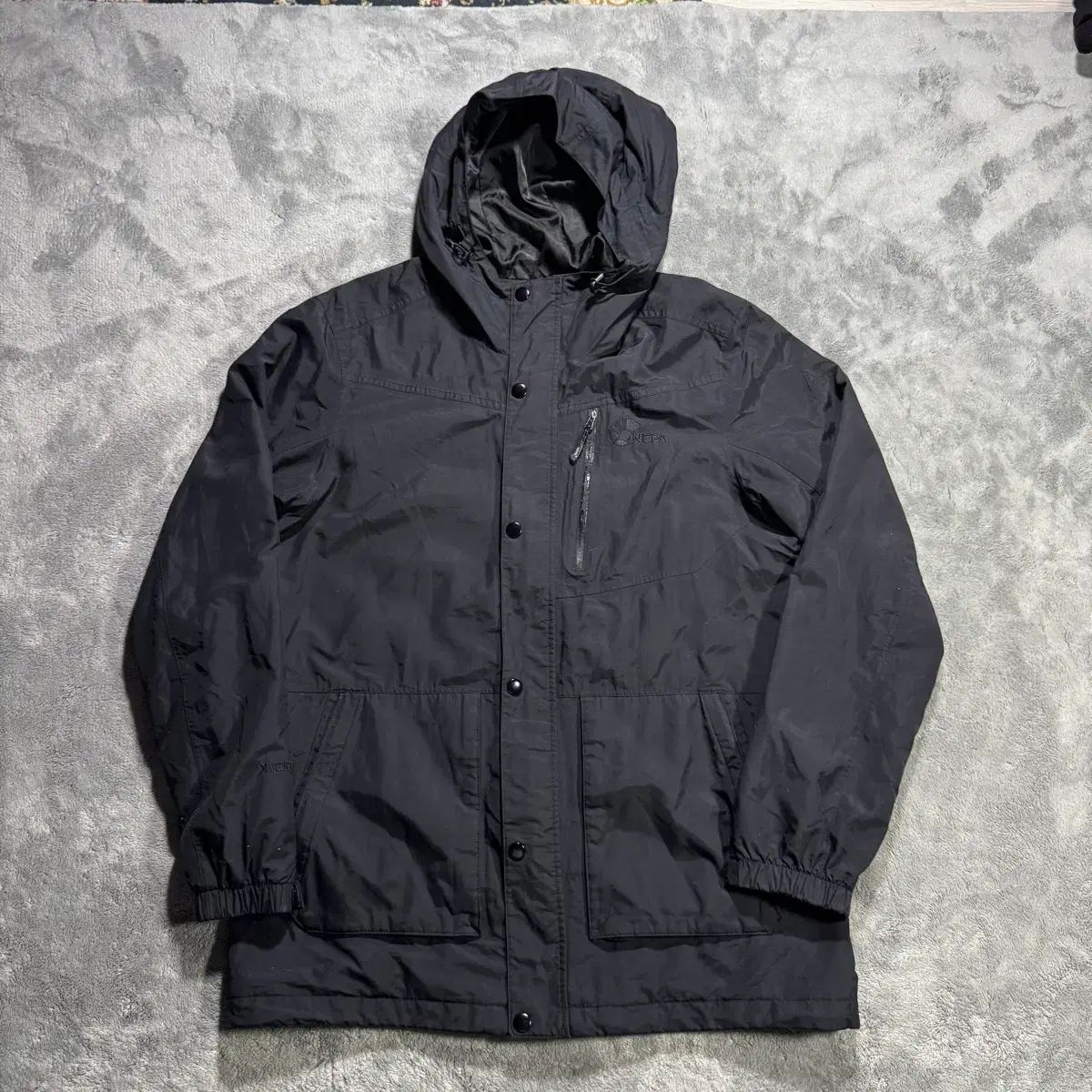 NEPA XVENT ブラック ウィンドブレーカー