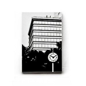 Canvasworks ビルの見える公園 ウォールクロック 風景画 壁掛け時計 novelax 能登夫妻 モノクロ モノトーン シンプル パネル 47005