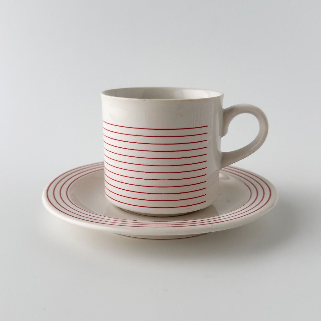 HORNSEA ホーンジー LINEAR リニア 英国 ヴィンテージ カップ＆ソーサー ボーダー 赤 雑貨 陶器 コーヒー 紅茶 シンプル 86393