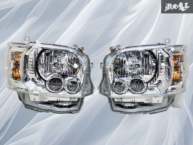 新車外し!】トヨタ 純正 200系 ハイエース 後期 4型 5型 6型 7型 8型 新車外し!】トヨタ 純正 200系 ハイエース 後期 4型 5型 6型 7型 8型