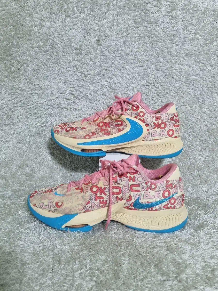 ワユース 310 NIKE ズーム プリック4 ペイル バニラ コーラル バスケシューズ