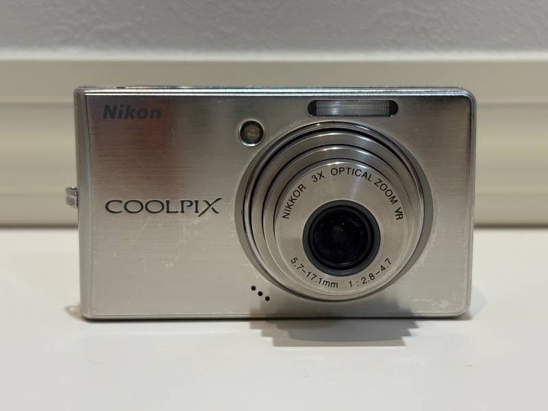Nikon COOLPIX S510 デジカメ コンパクトデジタルカメラ シルバー 動作