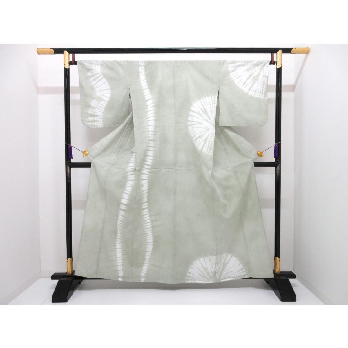 【新品】女ゆかた　絞り加工　Ｍサイズ