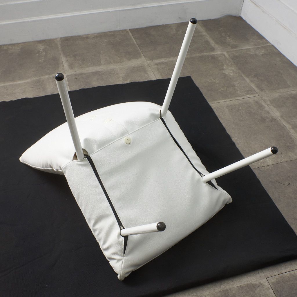定価10万〜 Ligne Roset Calin スチールレッグ ダイニングチェア 椅子