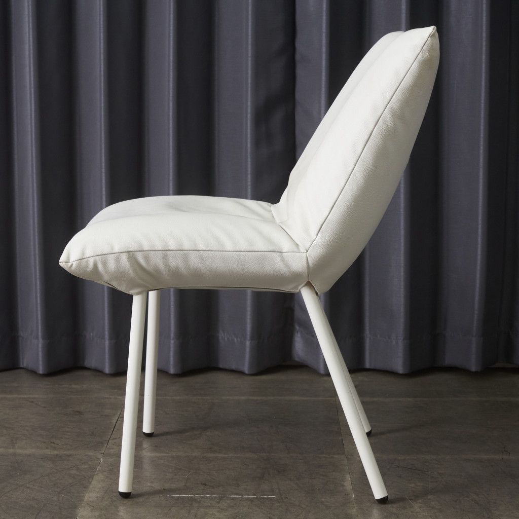 定価10万〜 Ligne Roset Calin スチールレッグ ダイニングチェア 椅子