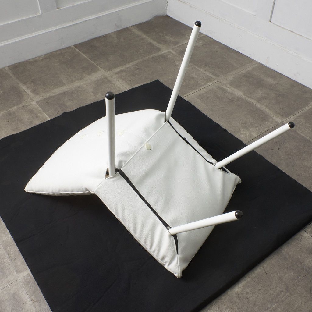 定価10万〜 Ligne Roset Calin スチールレッグ ダイニングチェア 椅子