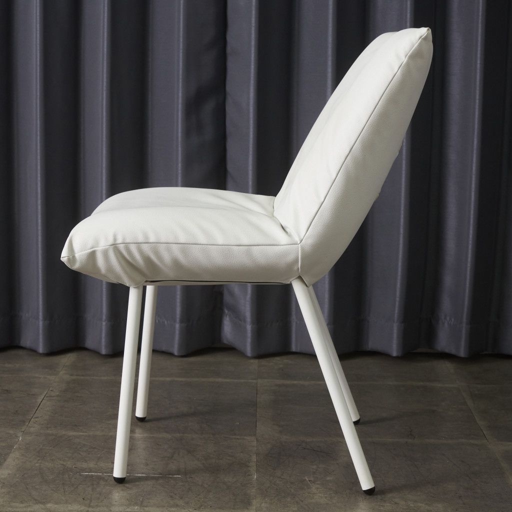 定価10万〜 Ligne Roset Calin スチールレッグ ダイニングチェア 椅子