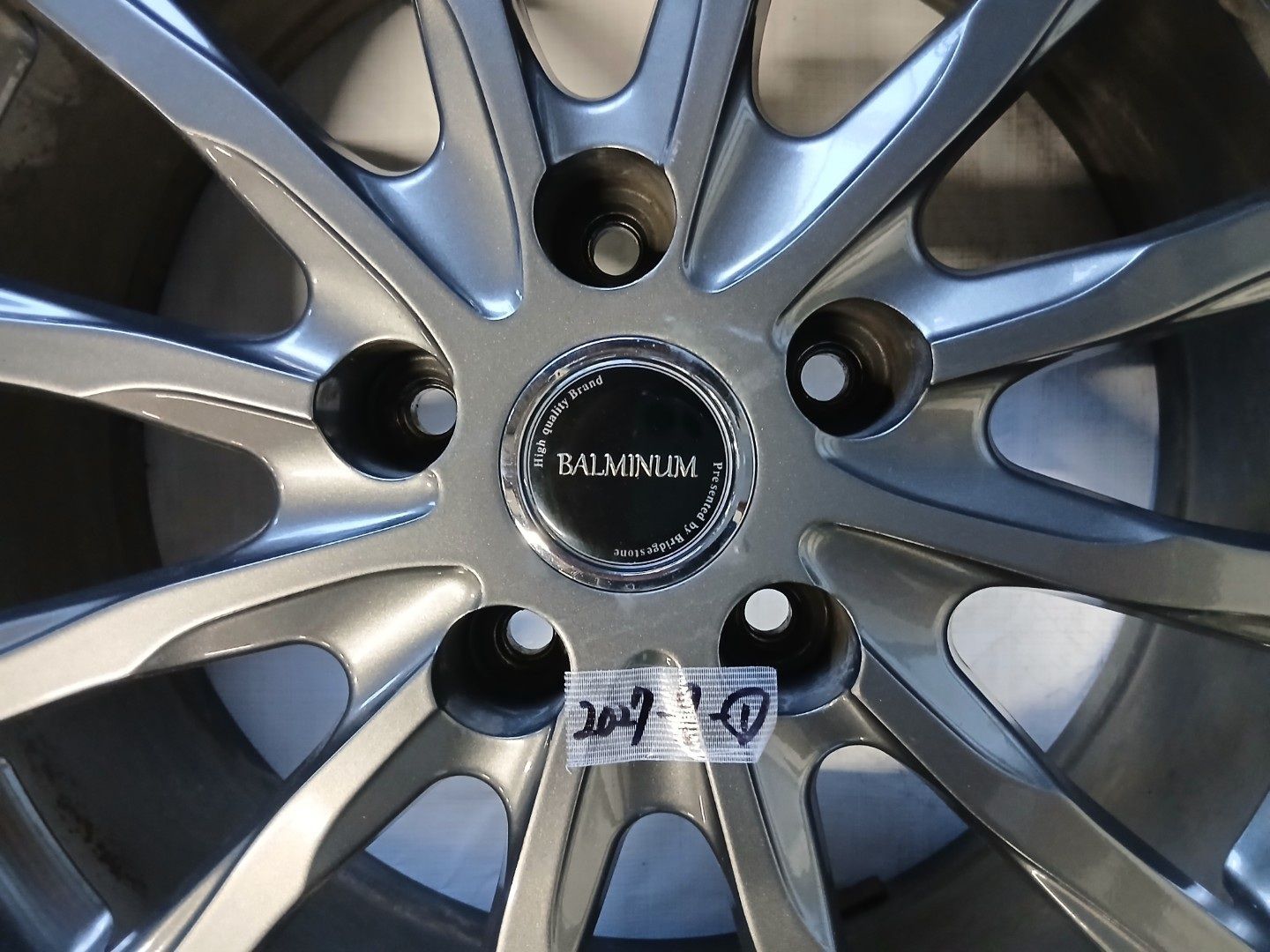 中古 ブリヂストン BALMINUM 17インチ アルミホイール＆スタッドレス