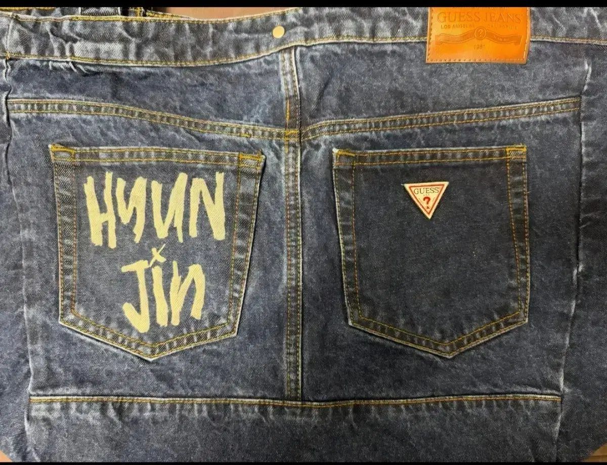 GUESS HYUNJIN ヒョンジン デニム エコバッグ