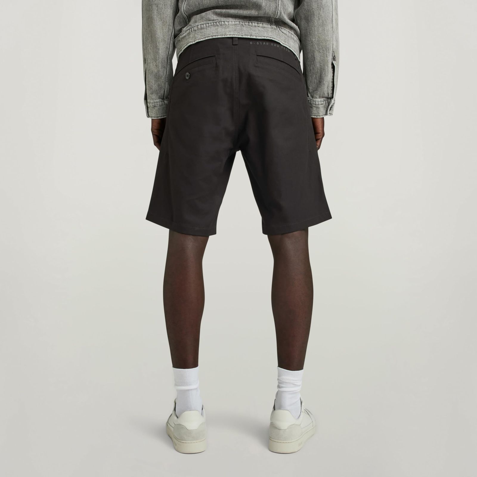 新品 [ジースターロゥ] ショートパンツ ショーツ ハーフパンツ メンズ スリムフィット ブラック Bronson 2.0 slim chino short D21040-D305-6484-30