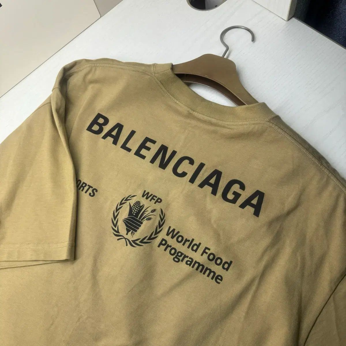 正規品 バレンシアガ WFP 半袖 ベージュ - メルカリ
