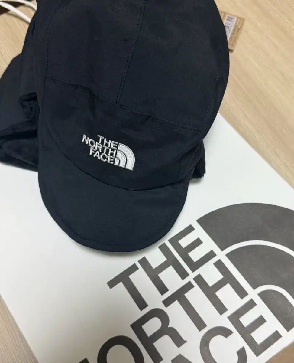 THE NORTH FACE ザノースフェイス ブラック 帽子 耳当て