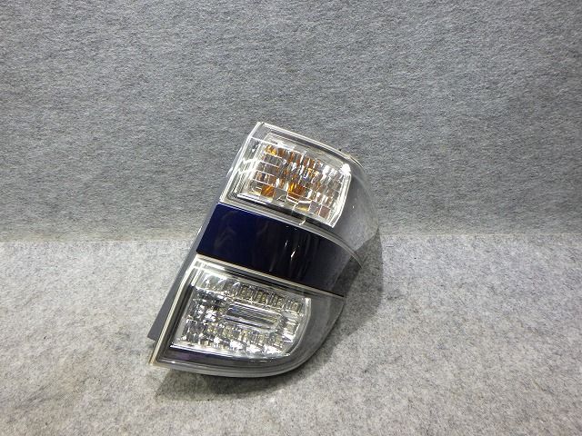 20系　ヴェルファイア　右テール　ANH　GGH20/25　58-29　9　81551-58091　LED玉切れ無し　260516035