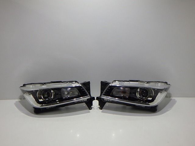 ソリオバンディット ヘッドライト左右 LED MA36S MA46S 100-59332 35120/35320-81PA2 コーティング 綺麗 260514023