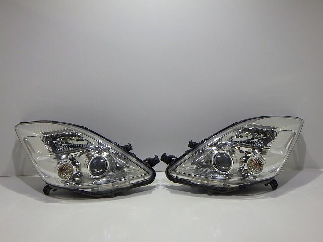 アイシス ヘッドライト左右 ハロゲン ANM ZGM10/15 44-68 G 81110/81150-44330 コーティング 260514059