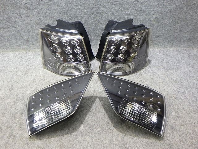 アウトランダー テール4点 フィニッシャー CW5W 後期 220-87813 1146-356 LED球切れ無し 260515084
