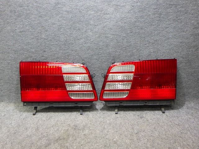 グランドハイエース テール左右 フィニッシャー VCH KCH10/16 26-102 81580-26060 260515075 4,686円