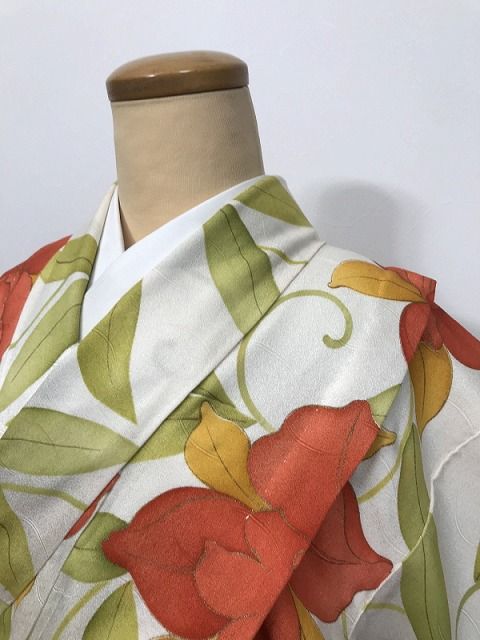 【中古】Sサイズ 小紋 正絹 クリーム地に花模様