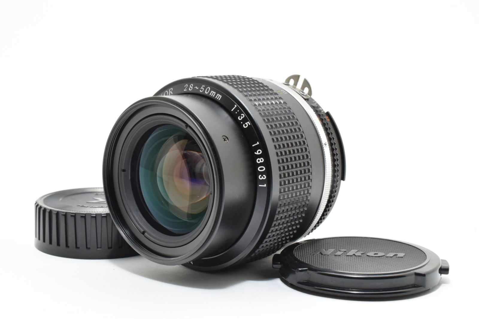 【美品】２つまとめて 実用光学美品 希少 Nikon ニコン Ai-s Zoom-NIKKOR 28-50mm 3.5 MFレンズ #
