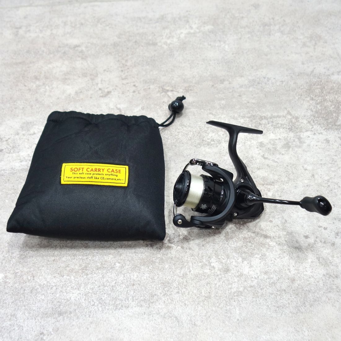 極美品 ダイワ DAIWA リール TATULA タトゥーラ LT1000D-