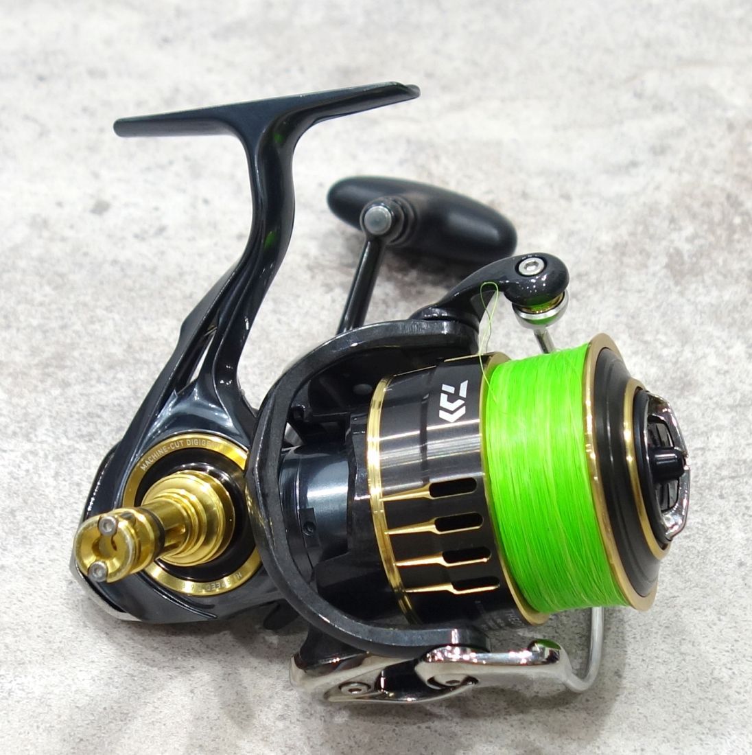 訳あり ダイワ DAIWA リール THEORY セオリー 3012H 部品取り - メルカリ