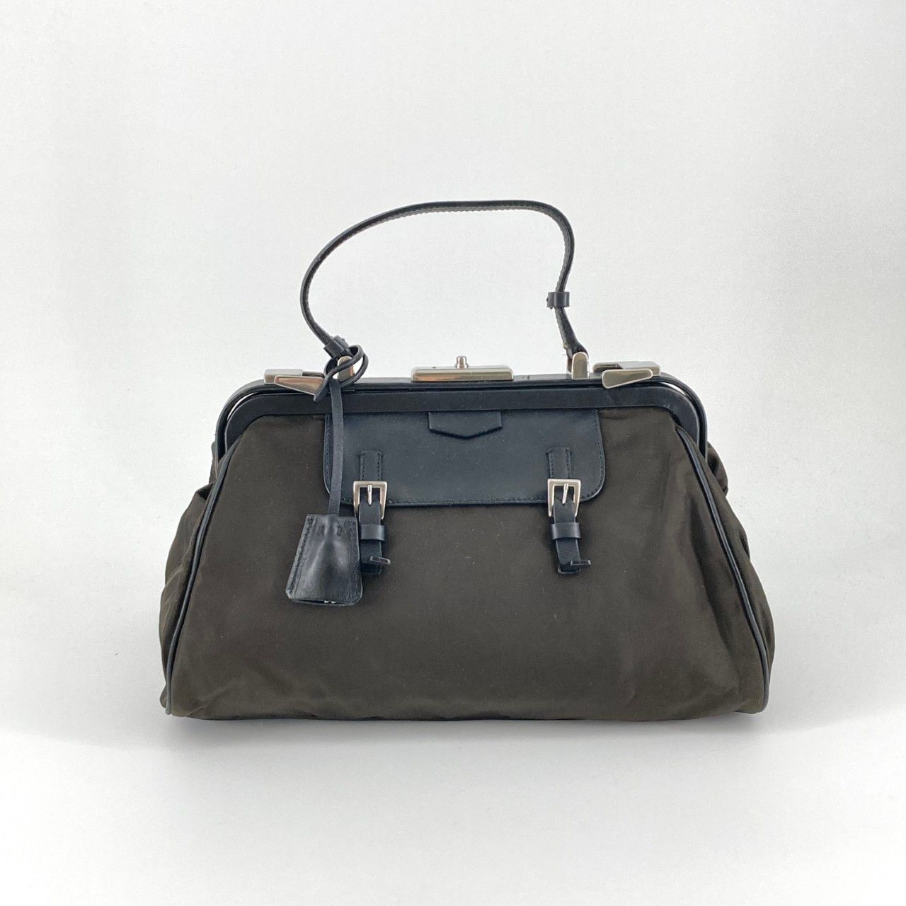PRADA（プラダ） がま口 ハンドバッグ カーキ - メルカリ
