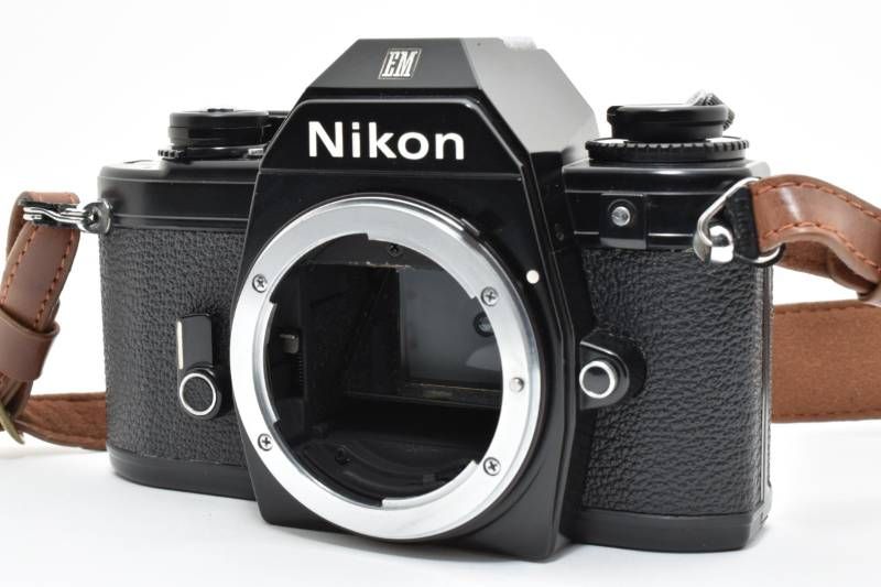 実用品】Nikon ニコン EM ボディ フィルム一眼カメラ #4117-10 - メルカリ