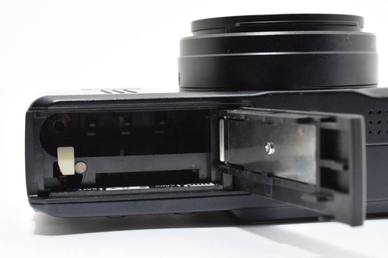 【実用品】SIGMA シグマ DP1 コンパクトデジタルカメラ #4120-11｜詳細画像