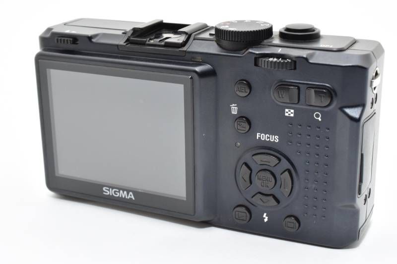 実用品】SIGMA シグマ DP1 コンパクトデジタルカメラ #4120-11 - メルカリ