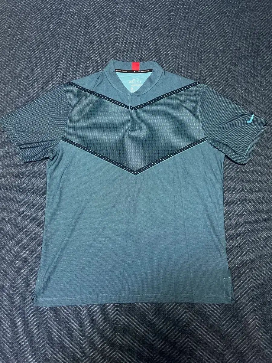 NIKE タイガーウッズ コレクション ゴルフ Tシャツ
