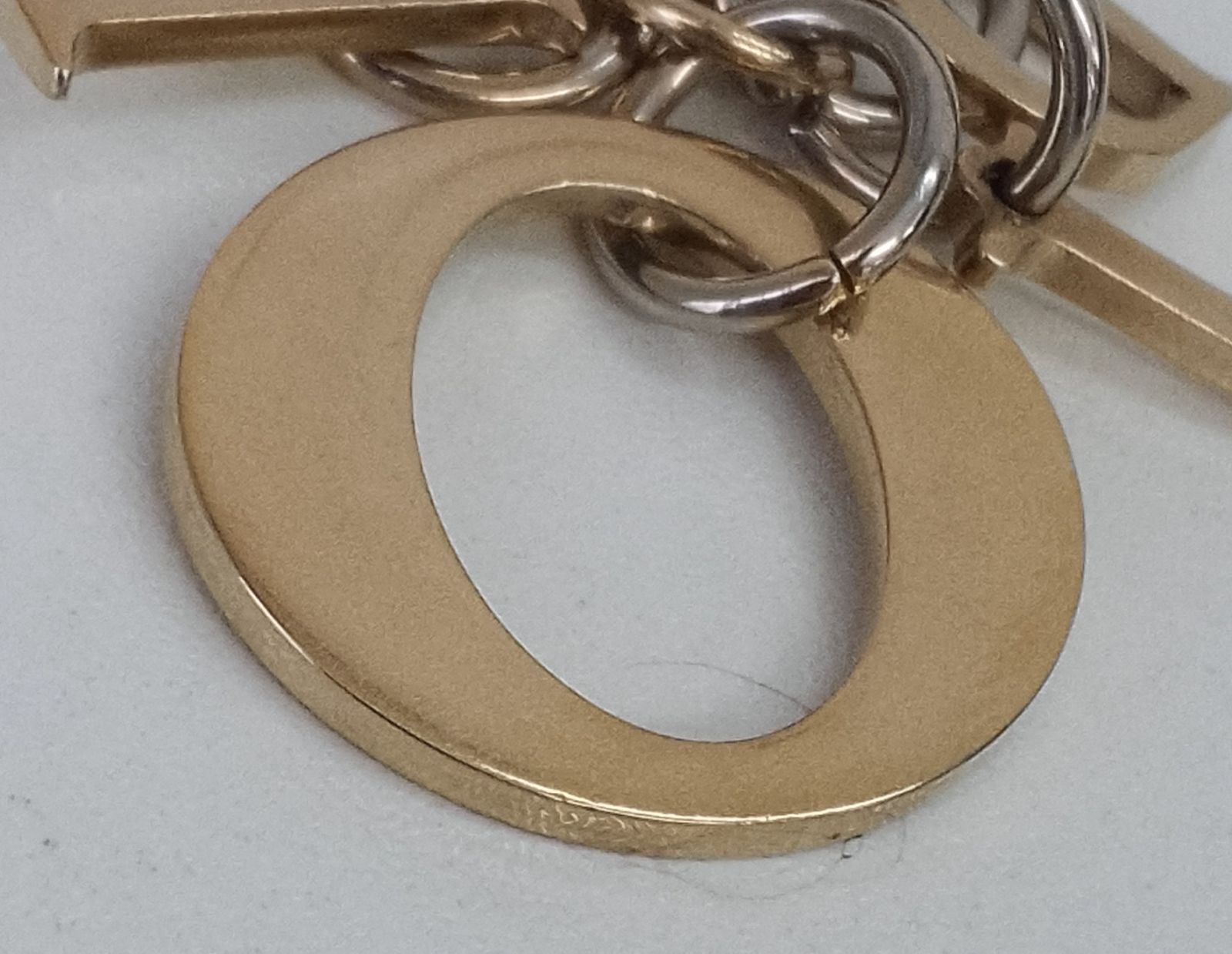 ARA05 クリスチャンディオール 極美品 DIORロゴチャーム ゴールド金具