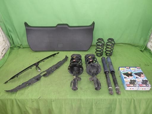 【中古】トヨタ車系 サスショック ダッシュボード等 セット