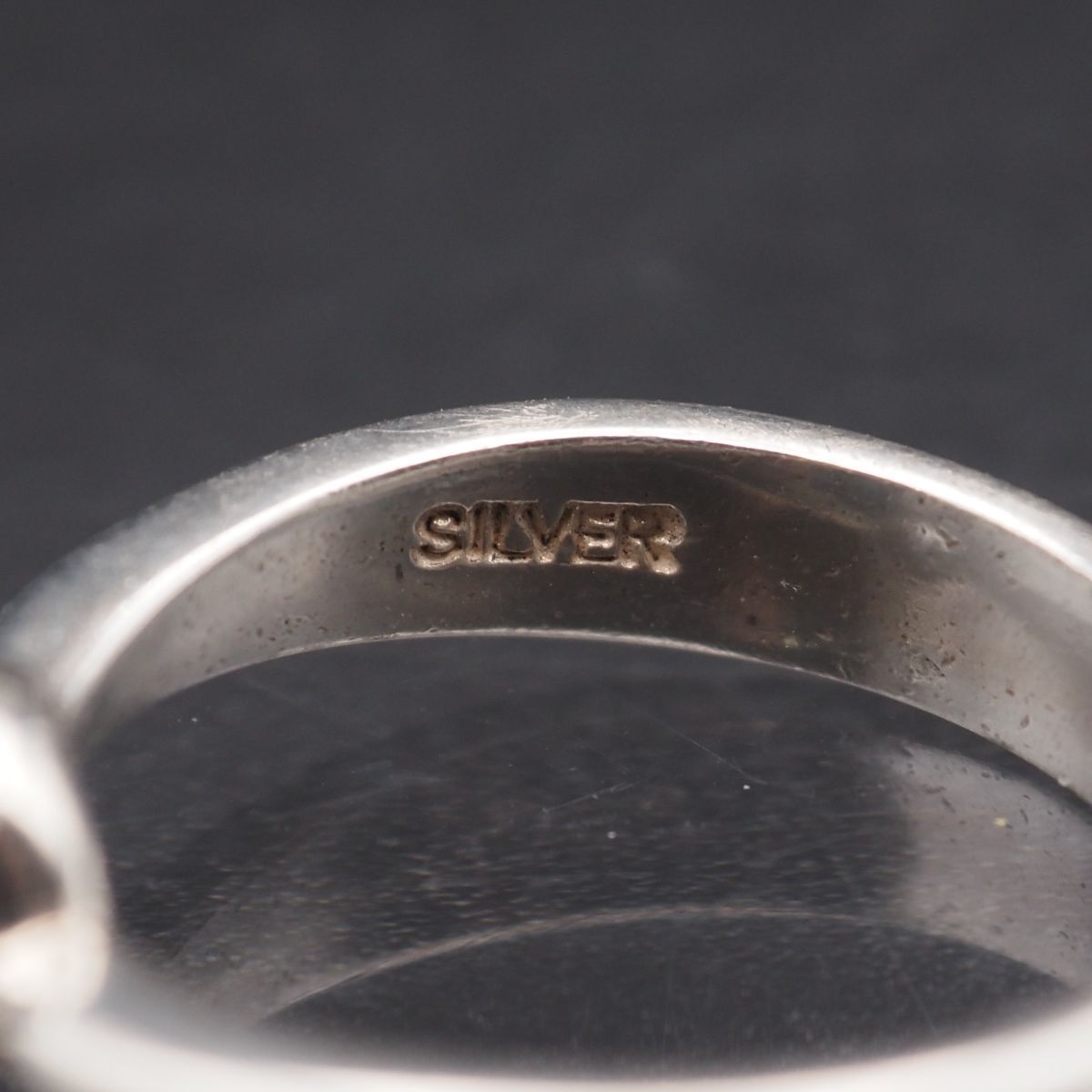 V815 ホワイトトパーズ? スピネル? SILVER刻印 リング デザイン