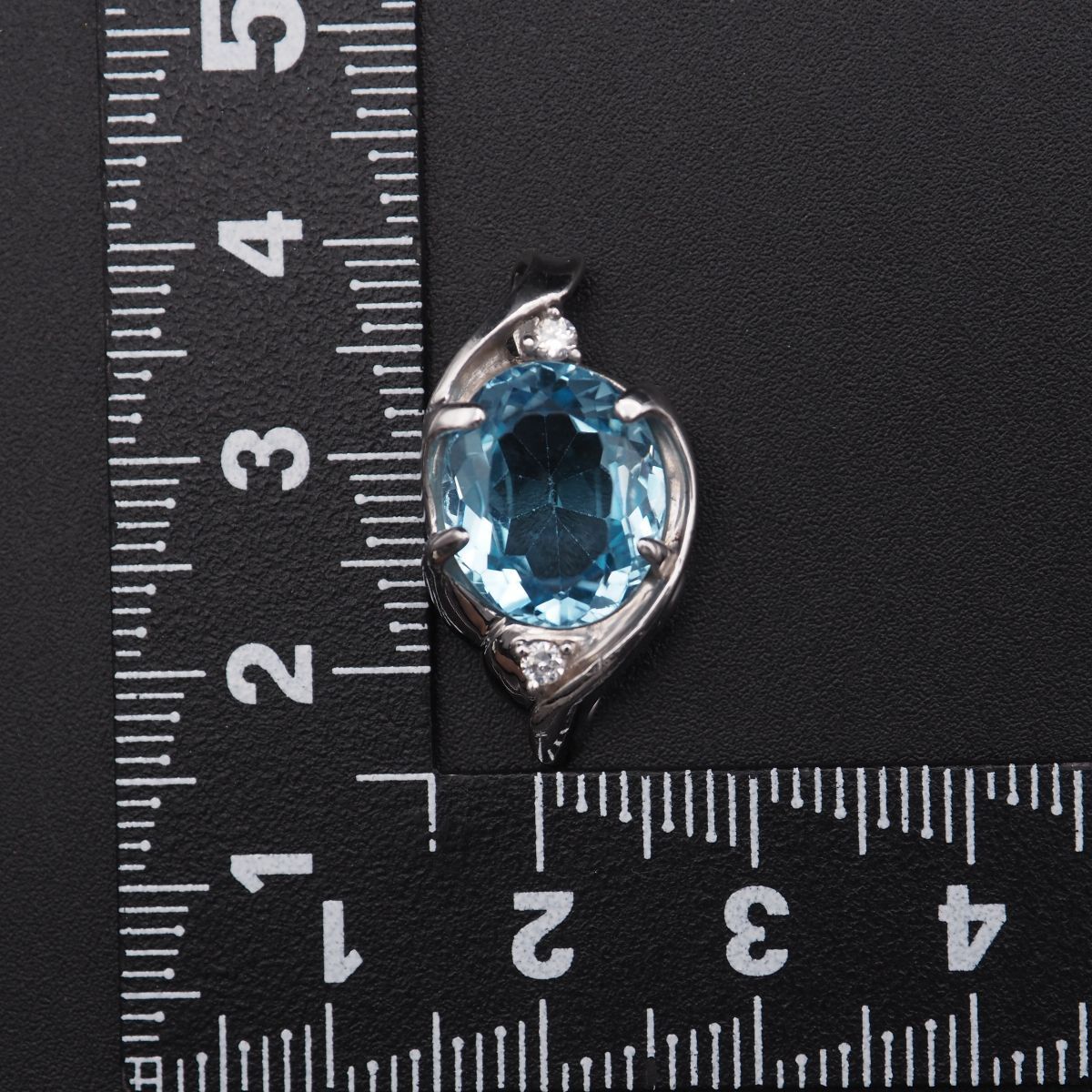 専用出品　　　　　　ブルートパーズ X055 ブルートパーズ 925刻印 ペンダント トップ デザイン シルバー