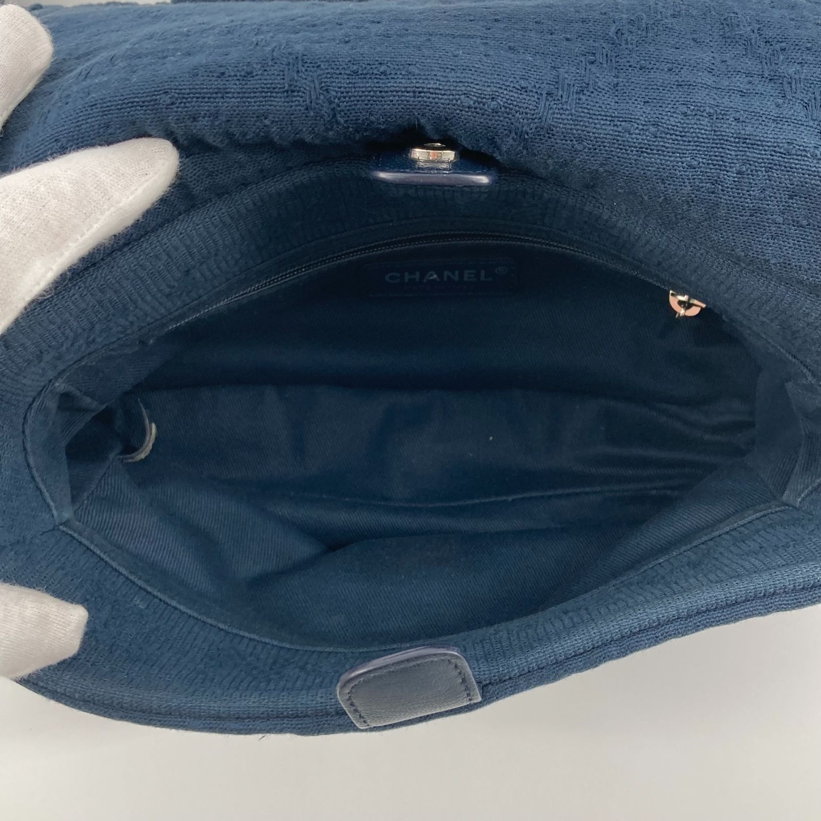 CHANEL（シャネル）パイル地 チェーンショルダー バッグ ブルー - メルカリ