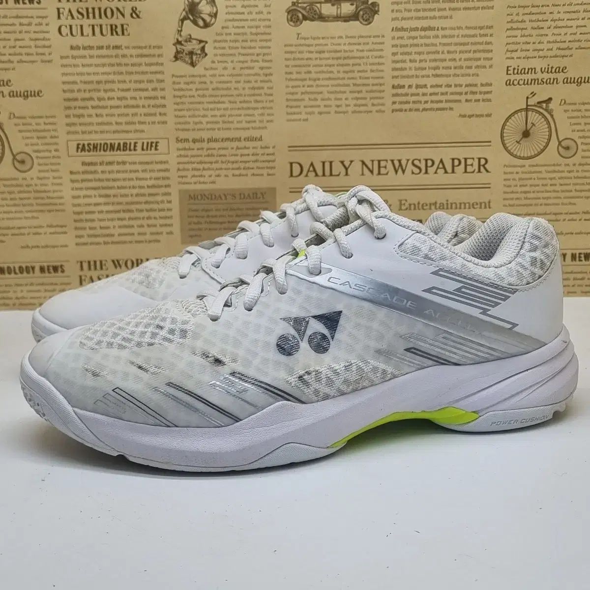 YONEX ヨネックス ケイ(K) スケード バドミントンシューズ 245