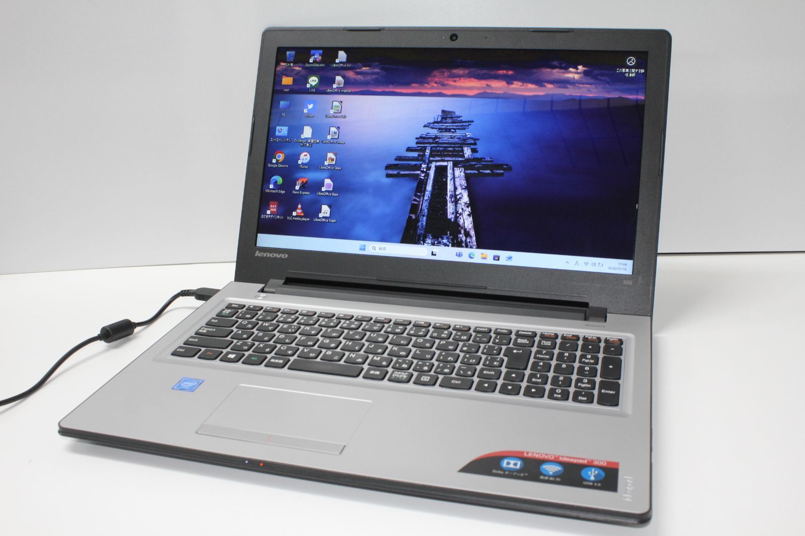 中古ノートPC】Lenovo〈Ideapad 300-15IBR〉Intel Celeron/SSD128GB