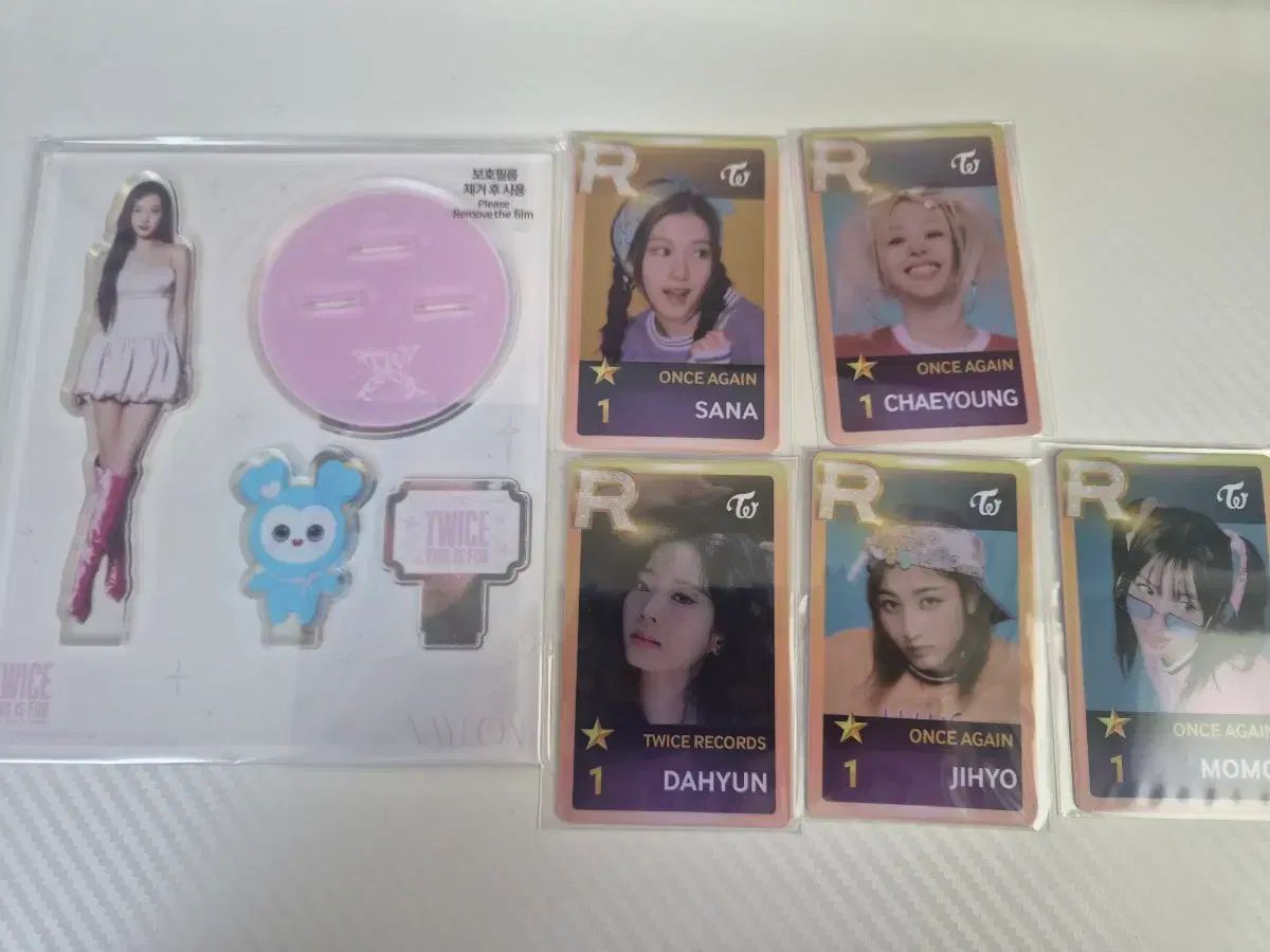 TWICE（トゥワイス）予約商品 合本