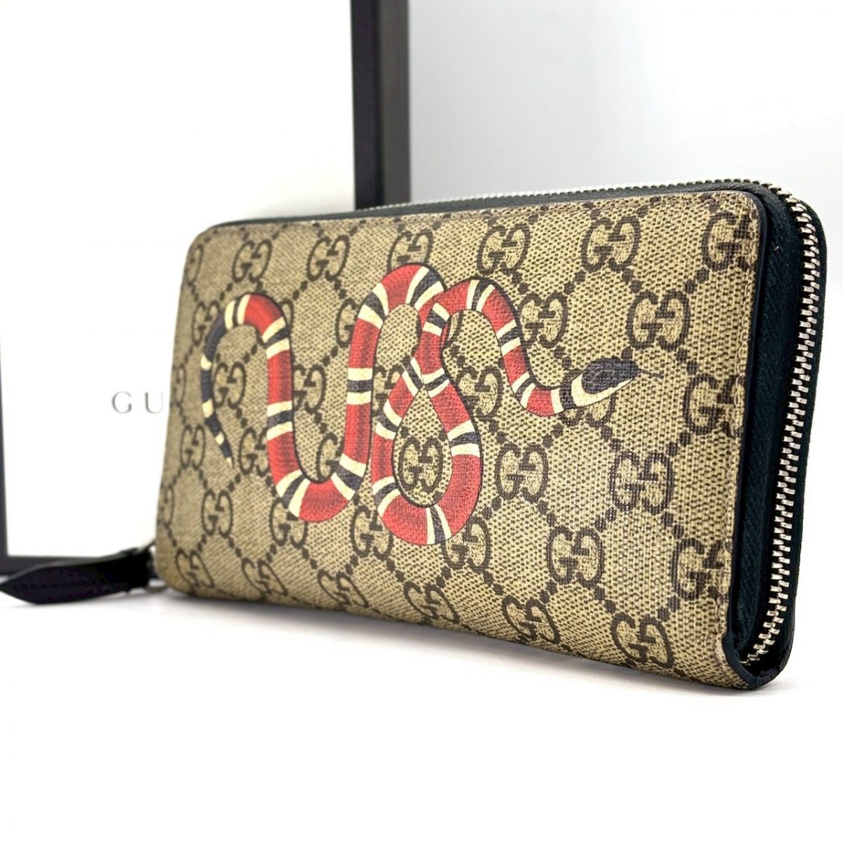 【その余裕に、毒がある】　GUCCI　キングスネーク GGスプリーム ラウンドファスナー 長財布 PVC レザー ミケーレ期　ベージュ
