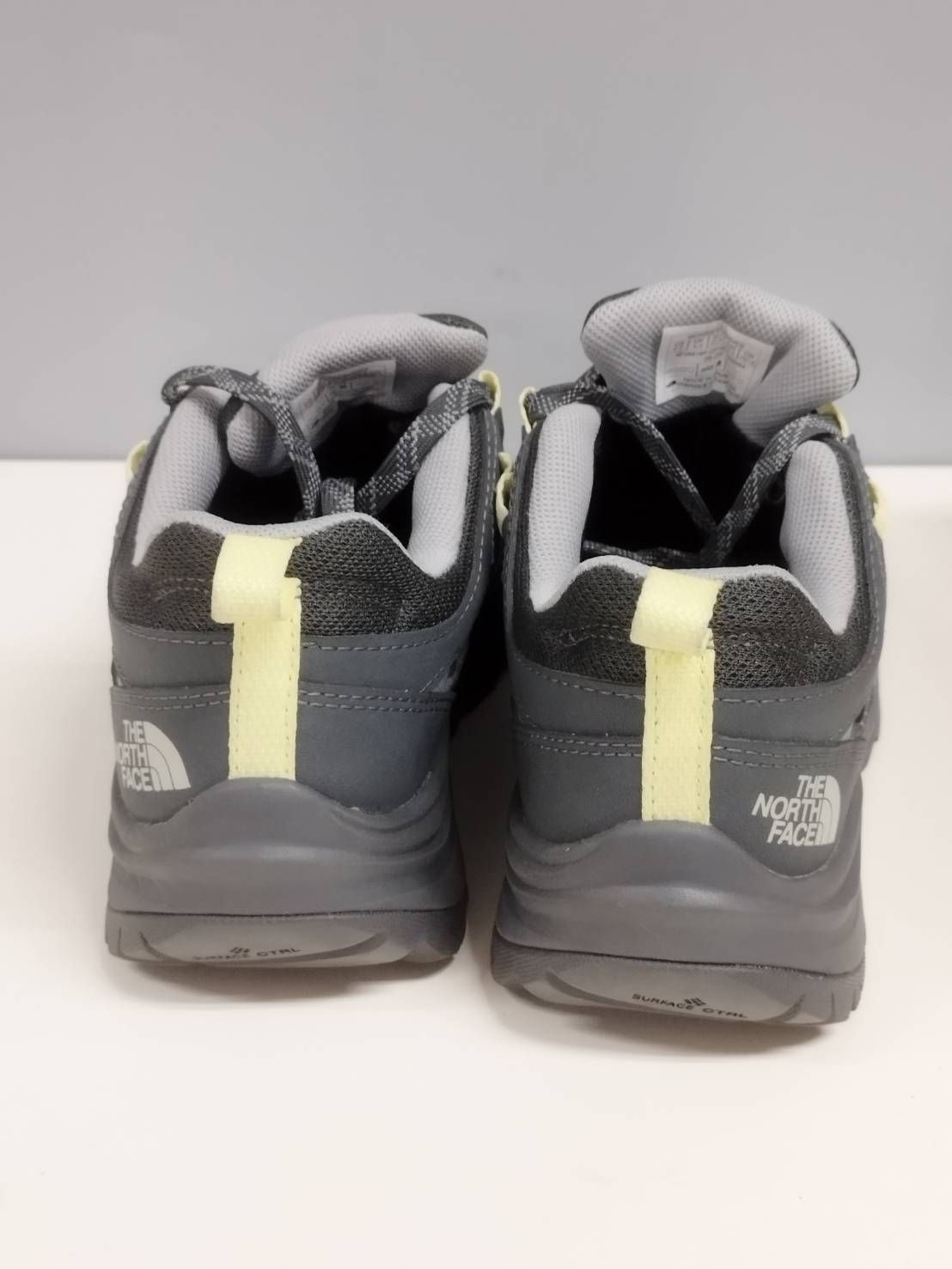 美品】THE NORTH FACE Hedgehog 3 Waterproof/トレッキングシューズ 