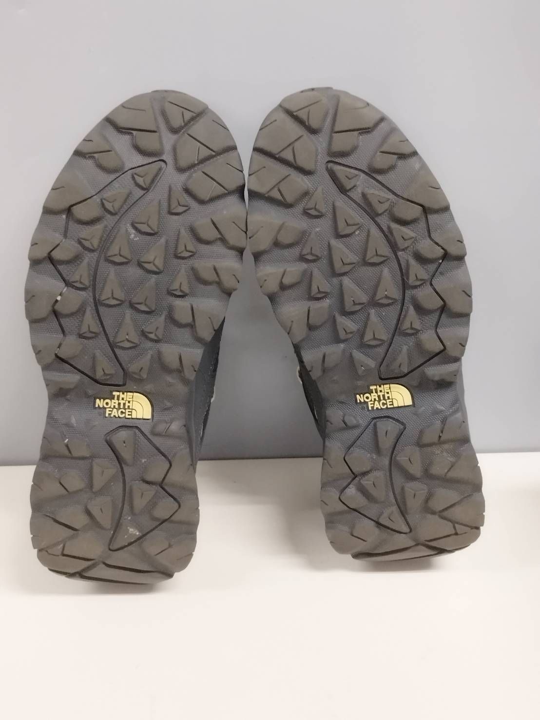 美品】THE NORTH FACE Hedgehog 3 Waterproof/トレッキングシューズ 