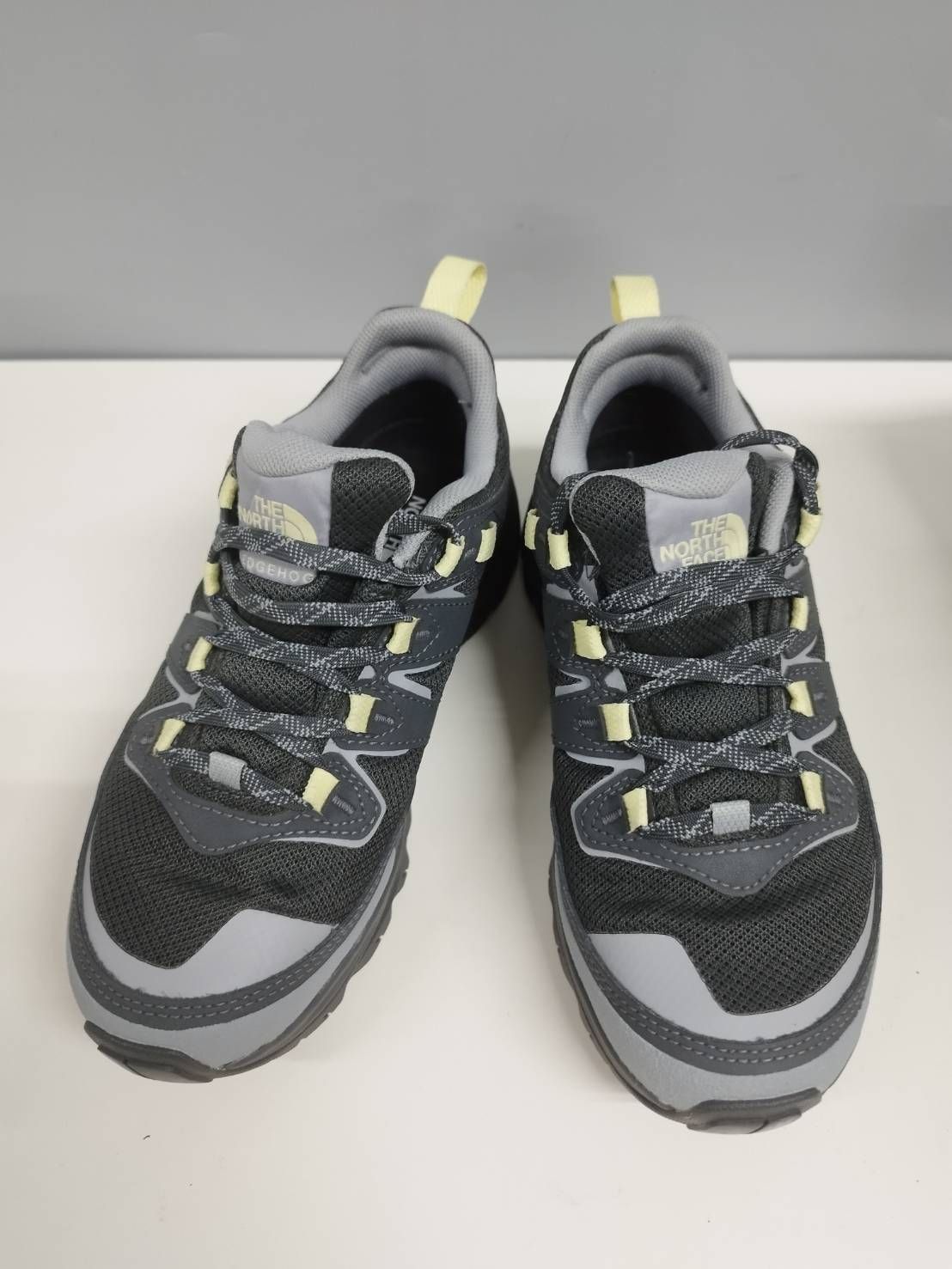 美品】THE NORTH FACE Hedgehog 3 Waterproof/トレッキングシューズ 