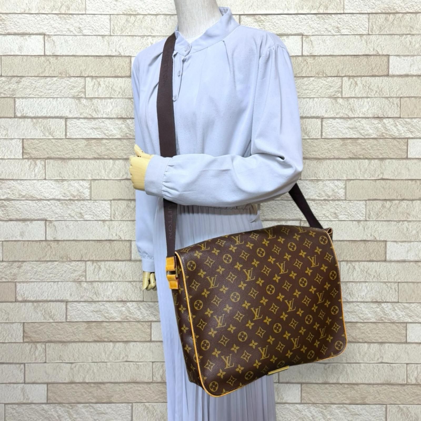 Louis Vuitton アベス　ショルダーバッグ ルイヴィトン アベス モノグラム ショルダーバッグ モノグラム
