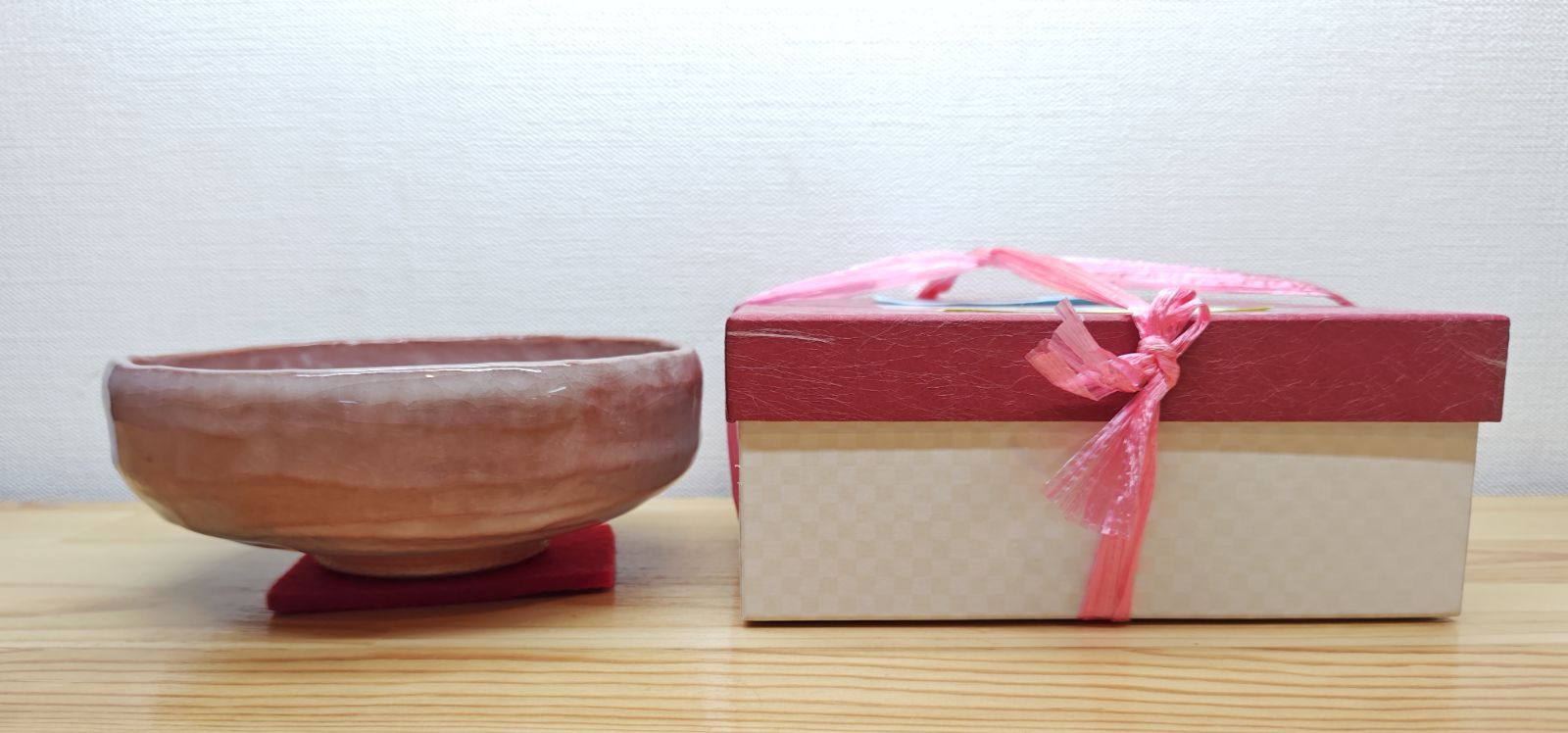 逢絢亭・新品】茶道具 茶碗 平茶碗 馬盥茶碗 楽焼 赤楽 松楽窯 紙箱
